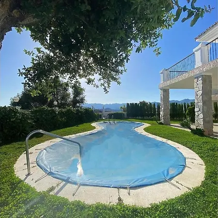 Comfortable House With Private Pool And Great View Villa